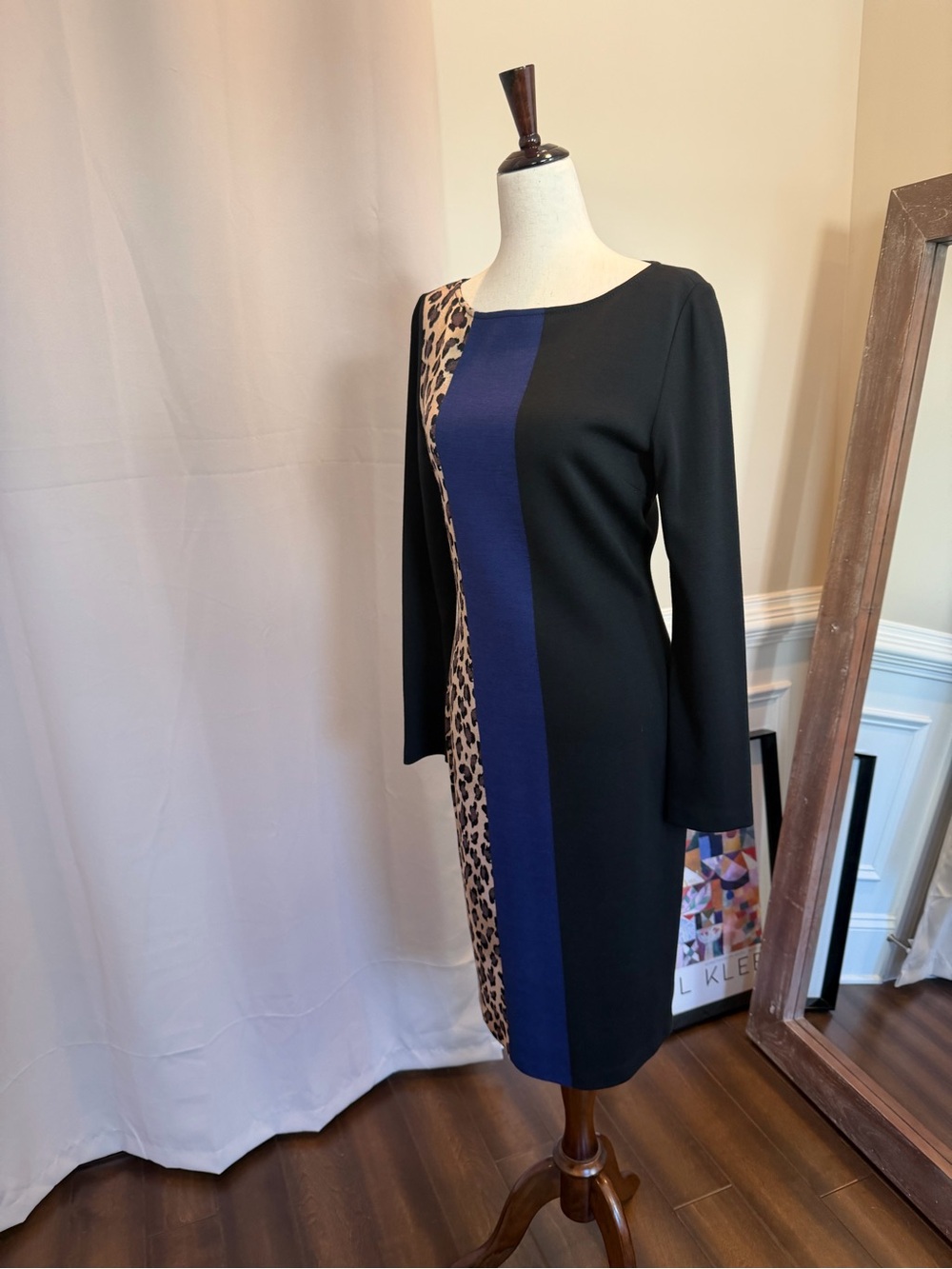 ST.JOHN DRESS - Picture 4 of 11